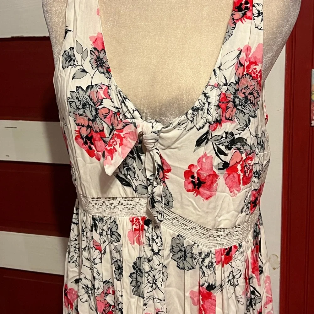 Torrid White & Pink Floral Tiered Midi Dress Size 12 NWOT - Picture 6 of 14